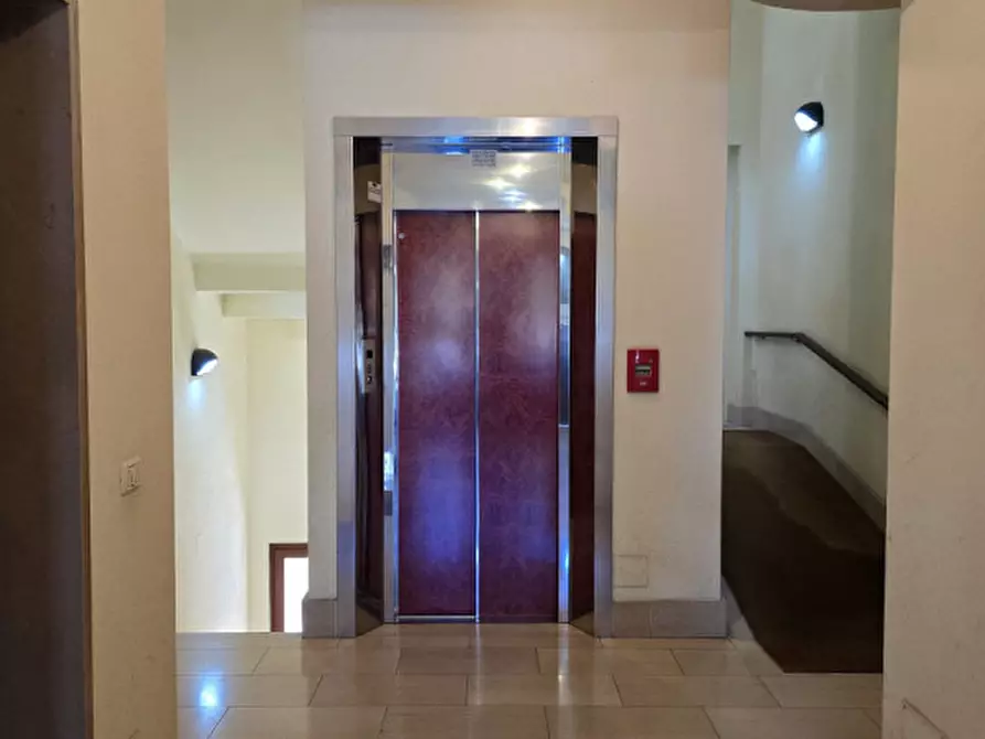 Immagine 33 di Appartamento in vendita  in Via Galileo Galilei 49 a Lecce