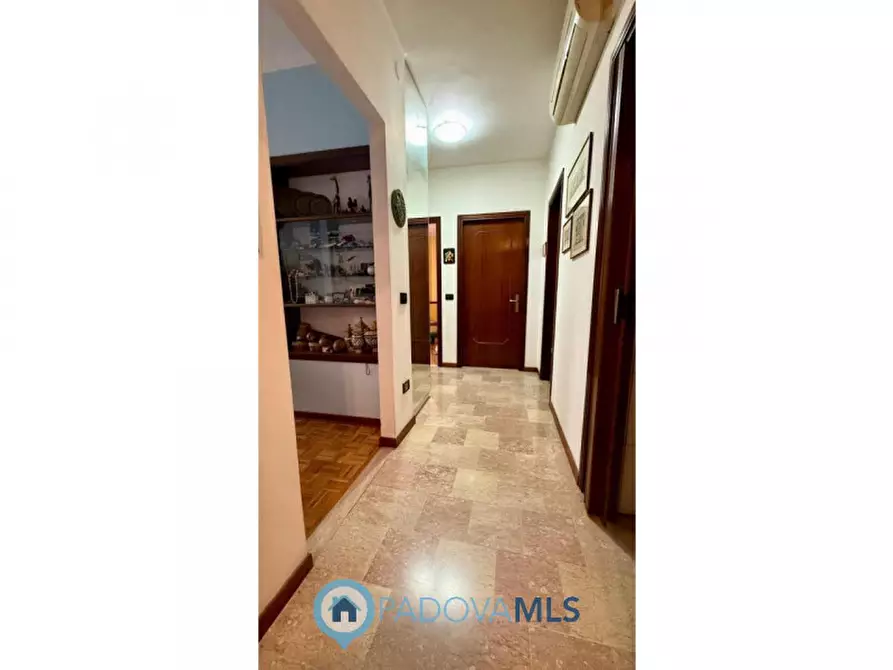 Immagine 14 di Appartamento in vendita  in Via Vittorio Saetta a Padova