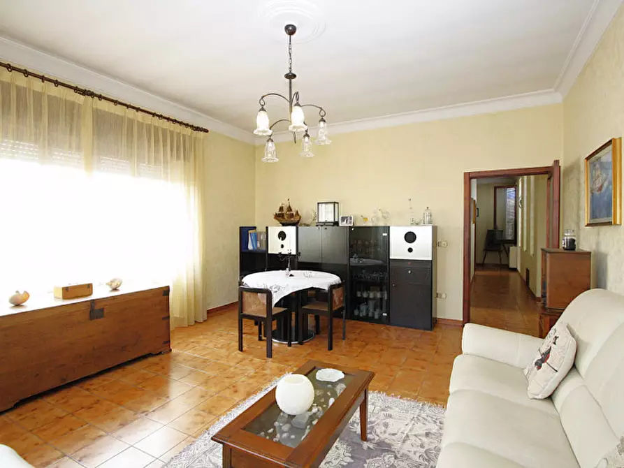 Immagine 2 di Casa indipendente in vendita  in Via Pisa a Parabita