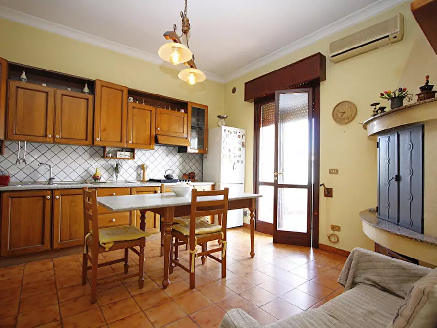 Immagine 14 di Casa indipendente in vendita  in Via Pisa a Parabita