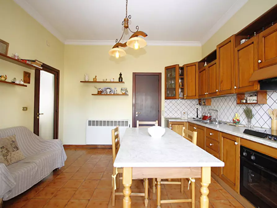 Immagine 17 di Casa indipendente in vendita  in Via Pisa a Parabita