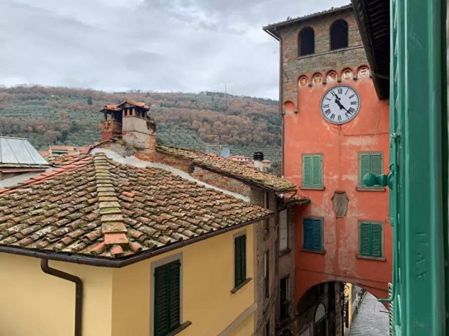 Immagine 11 di Appartamento in vendita  in Vicolo Porcelli a Loro Ciuffenna