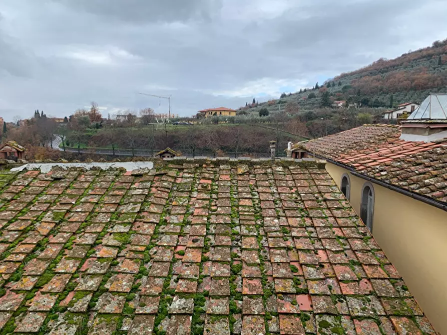 Immagine 12 di Appartamento in vendita  in Vicolo Porcelli a Loro Ciuffenna