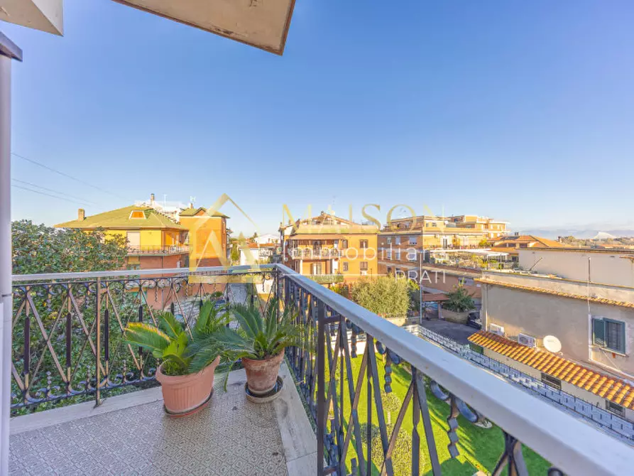 Immagine 39 di Appartamento in vendita  in Via Niobe a Roma