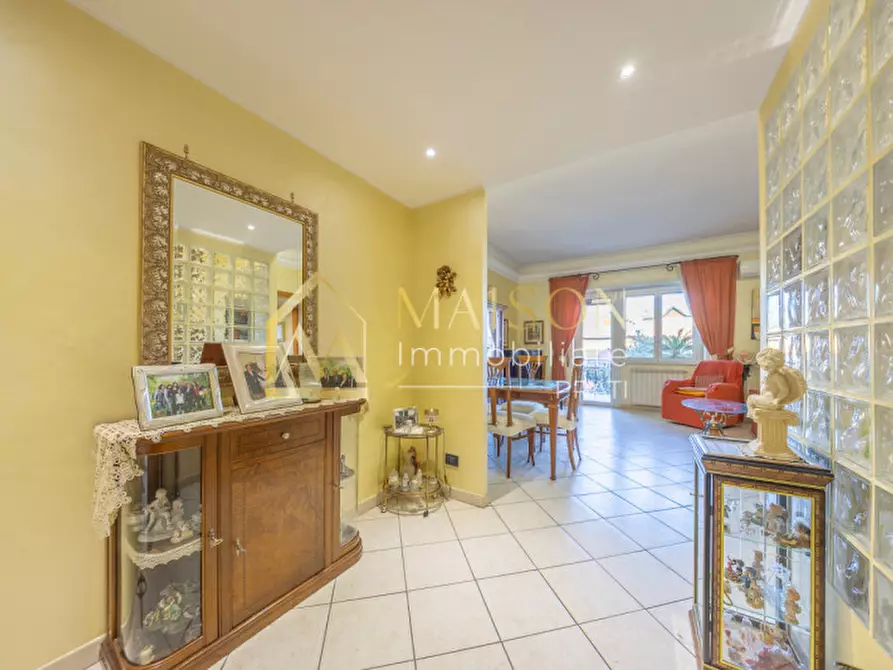 Immagine 40 di Appartamento in vendita  in Via Niobe a Roma