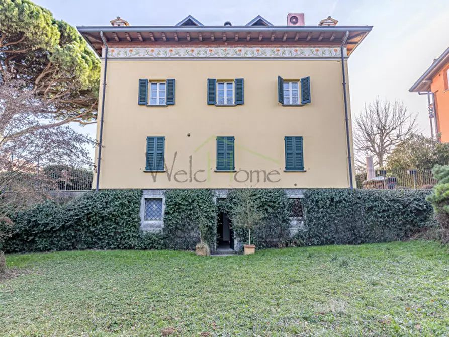 Immagine 22 di Appartamento in vendita  in Alzate Brianza Via della Noce 116 a Alzate Brianza