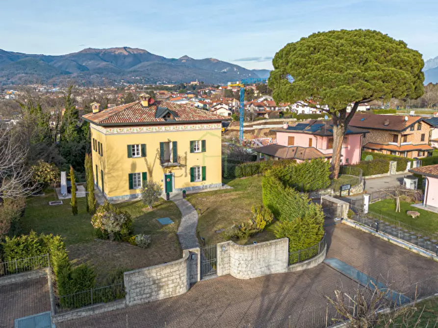 Immagine 23 di Appartamento in vendita  in Alzate Brianza Via della Noce 116 a Alzate Brianza