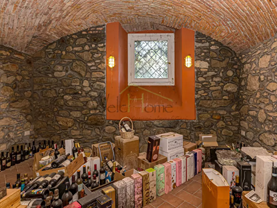 Immagine 28 di Appartamento in vendita  in Alzate Brianza Via della Noce 116 a Alzate Brianza