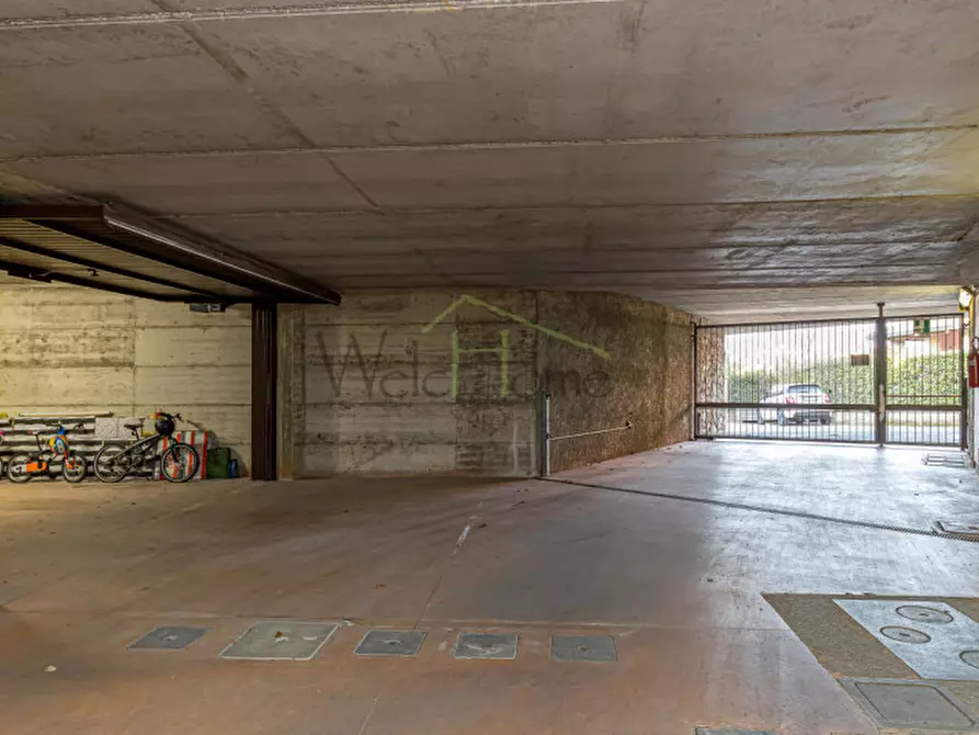 Immagine 29 di Appartamento in vendita  in Alzate Brianza Via della Noce 116 a Alzate Brianza