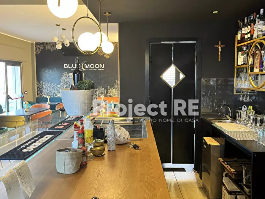 Immagine 2 di Attività commerciale in vendita  in Via Lungomare Cenide a Villa San Giovanni