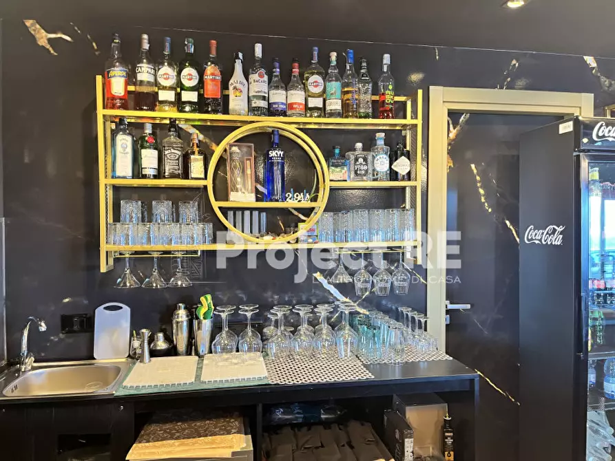 Immagine 8 di Attività commerciale in vendita  in Via Lungomare Cenide a Villa San Giovanni