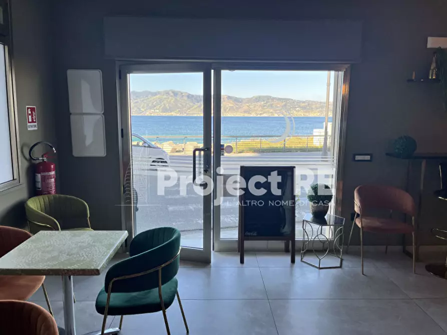 Immagine 26 di Attività commerciale in vendita  in Via Lungomare Cenide a Villa San Giovanni