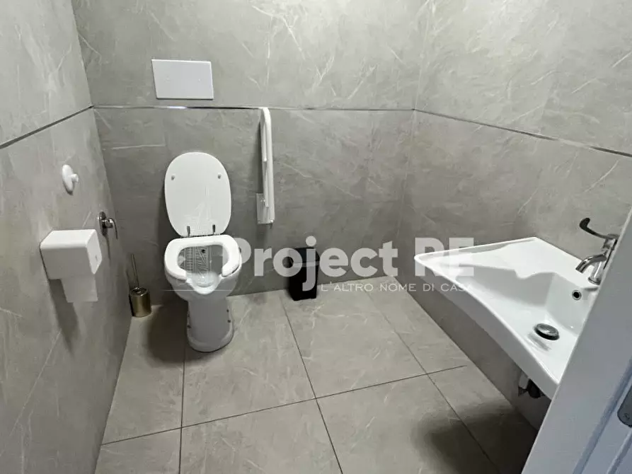 Immagine 34 di Attività commerciale in vendita  in Via Lungomare Cenide a Villa San Giovanni