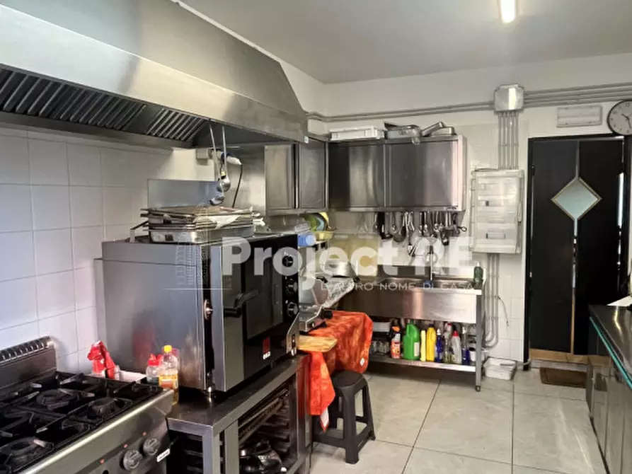 Immagine 47 di Attività commerciale in vendita  in Via Lungomare Cenide a Villa San Giovanni