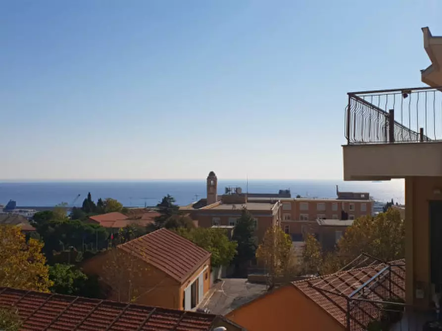 Immagine 4 di Appartamento in vendita  in Via Amendola a Savona