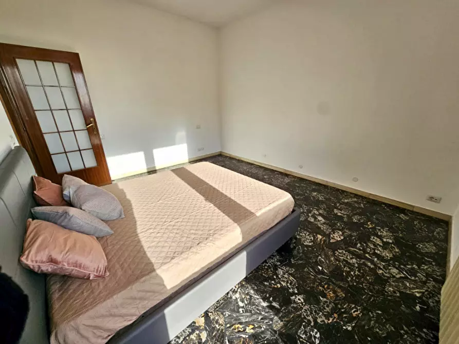 Immagine 19 di Appartamento in vendita  in Via Amendola a Savona