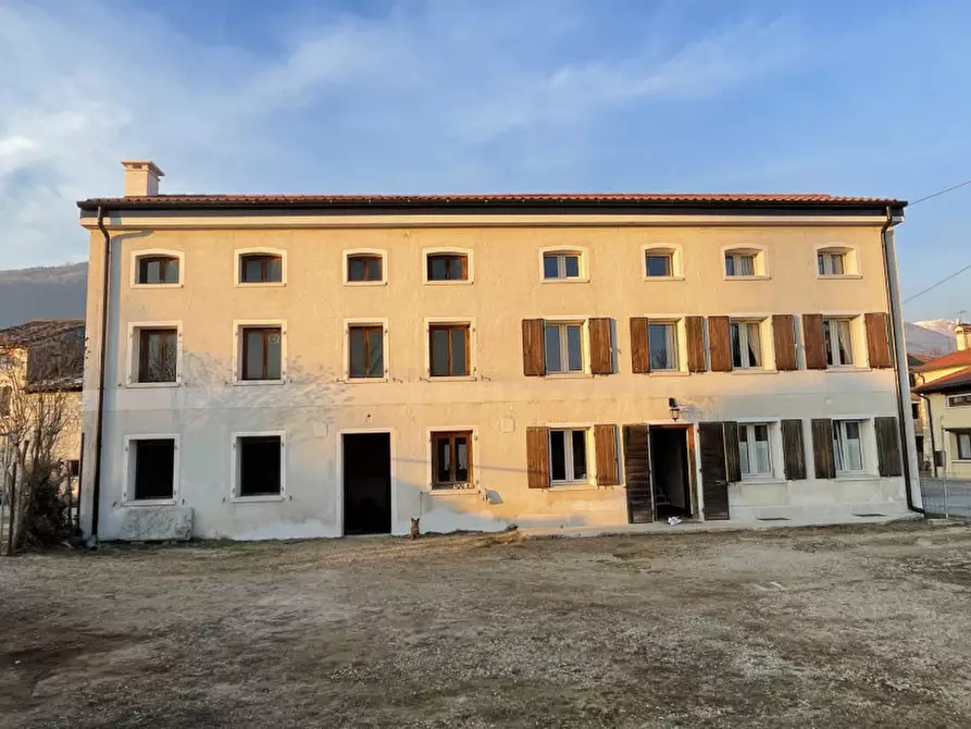 Immagine 3 di Casa indipendente in vendita  in via molini a Borso Del Grappa