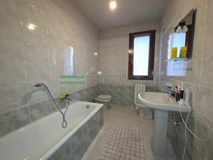 Immagine 21 di Casa quadrifamiliare in vendita  in Via Donatori di Sangue a Rodengo-Saiano