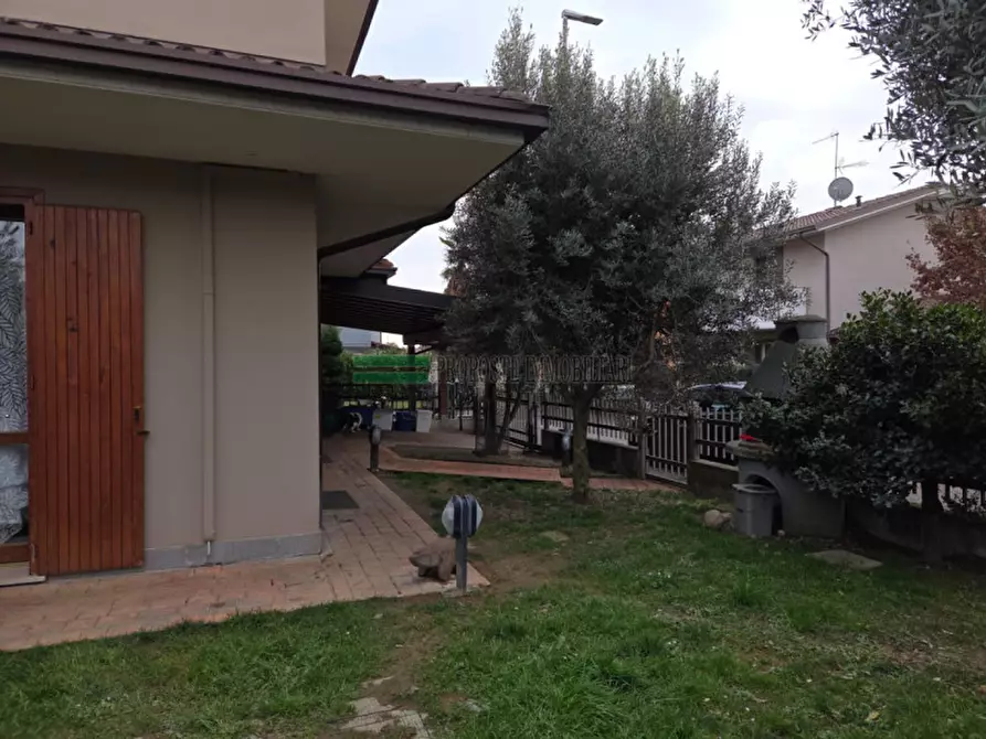 Immagine 25 di Casa quadrifamiliare in vendita  in Via Donatori di Sangue a Rodengo-Saiano