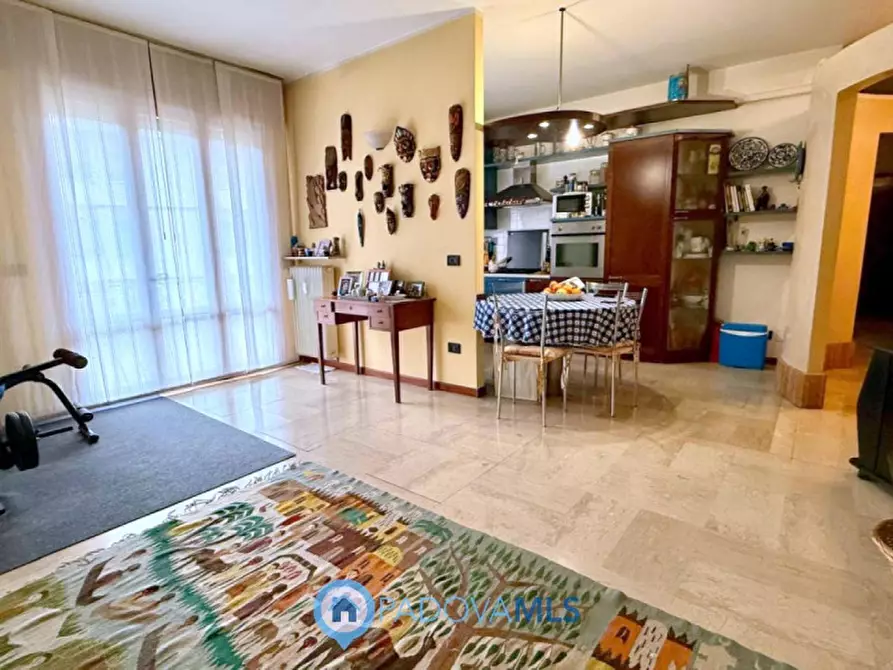 Immagine 3 di Appartamento in vendita  in Via Vittorio Saetta a Padova