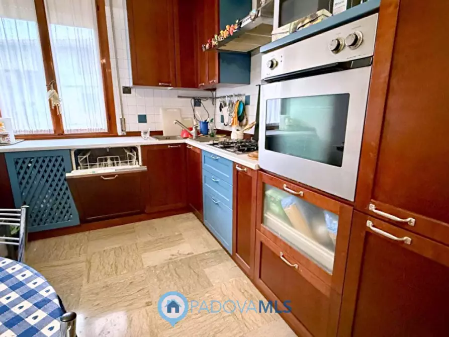 Immagine 6 di Appartamento in vendita  in Via Vittorio Saetta a Padova