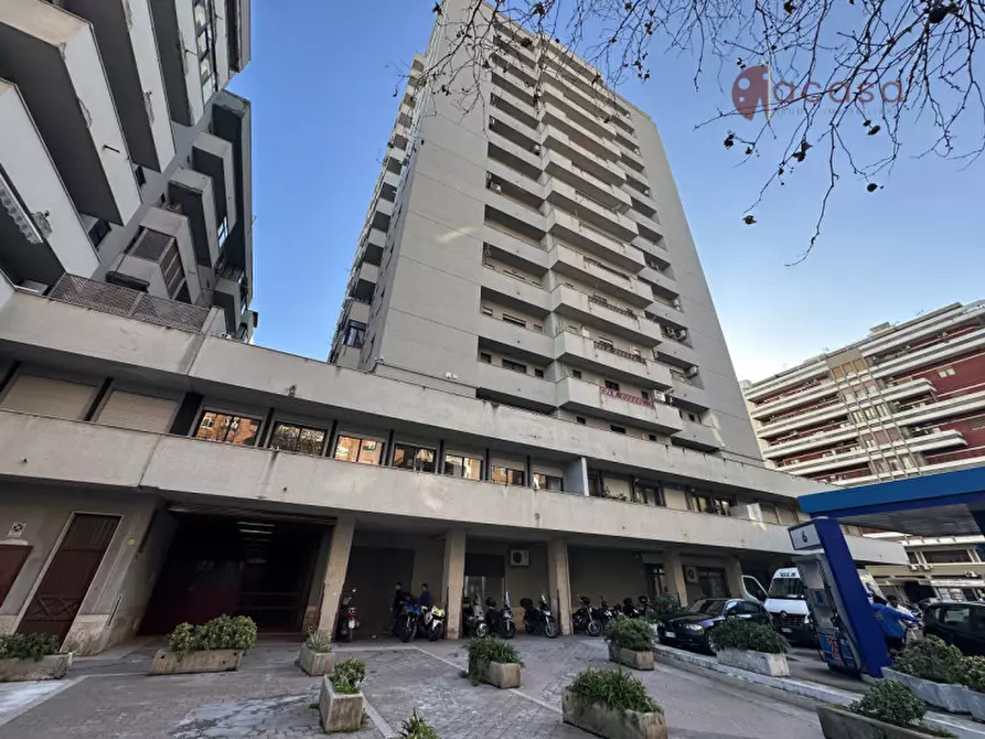 Immagine 1 di Negozio in vendita  in Via dei Cantieri 45 a Palermo