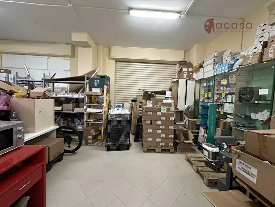 Immagine 8 di Negozio in vendita  in Via dei Cantieri 45 a Palermo