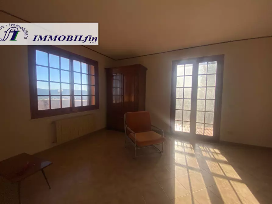 Immagine 16 di Villa in affitto  in via cristoforo colombo a Villabate