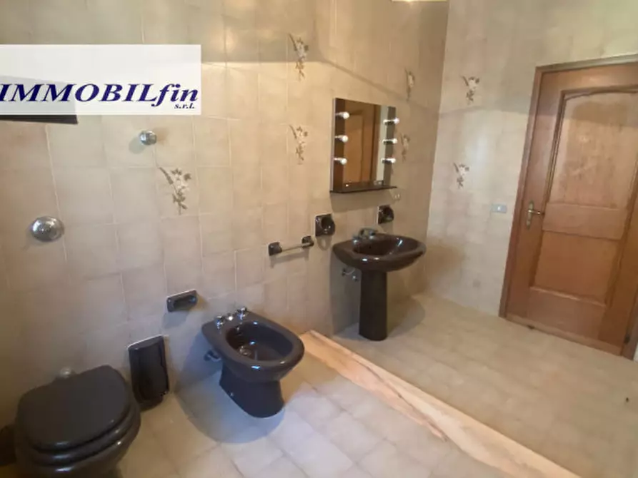 Immagine 32 di Villa in affitto  in via cristoforo colombo a Villabate