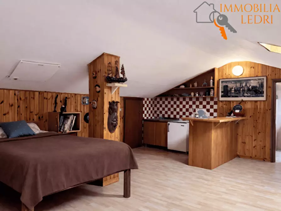 Immagine 11 di Appartamento in vendita  in Via Belvedere a Verona