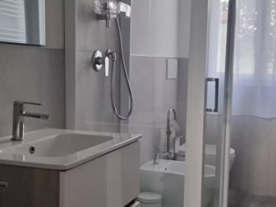 Immagine 2 di Camera in affitto  in VIA MONTESOLAROLO a Padova