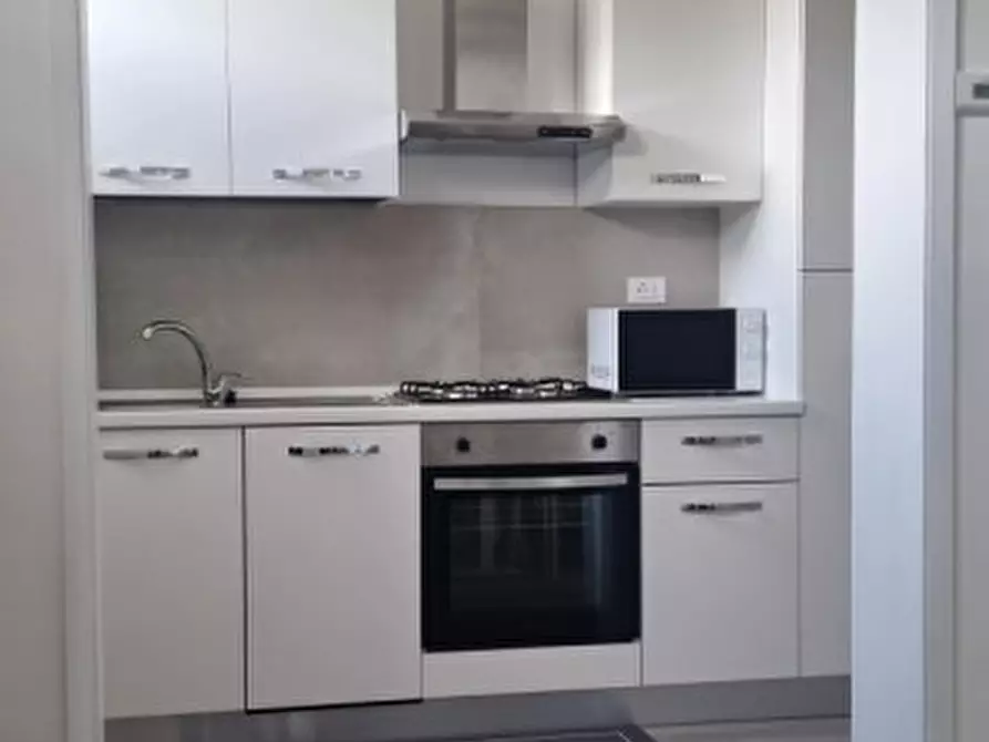 Immagine 8 di Camera in affitto  in VIA MONTESOLAROLO a Padova