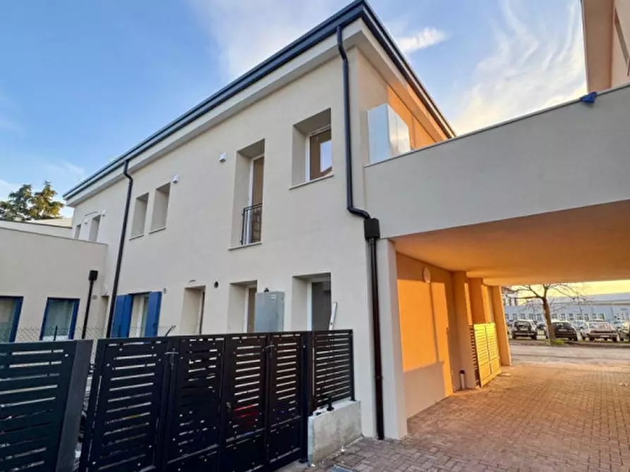 Immagine 1 di Appartamento in vendita  in Via Borgofuro a Este