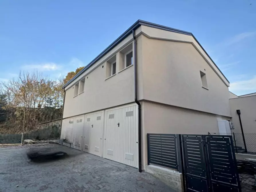 Immagine 16 di Appartamento in vendita  in Via Borgofuro a Este