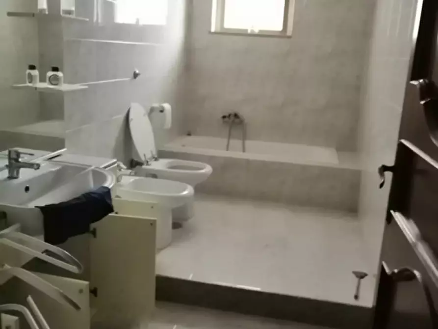 Immagine 6 di Appartamento in vendita  in VIA RENATO CARTESIO, 31 a Andria