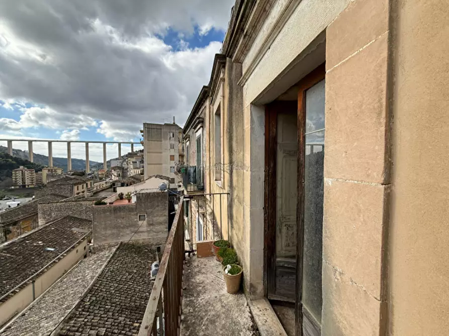 Immagine 3 di Casa indipendente in vendita  a Modica