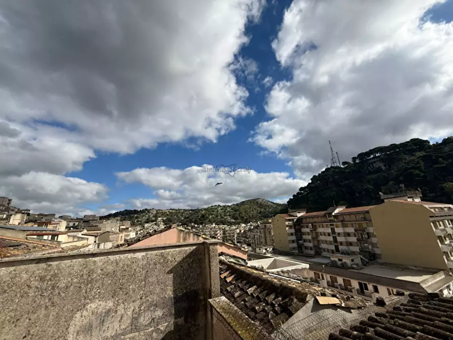 Immagine 14 di Casa indipendente in vendita  a Modica