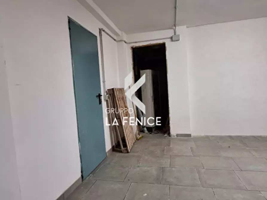 Immagine 11 di Posto auto in vendita  in VIA GIULIO PASTORE a Locorotondo