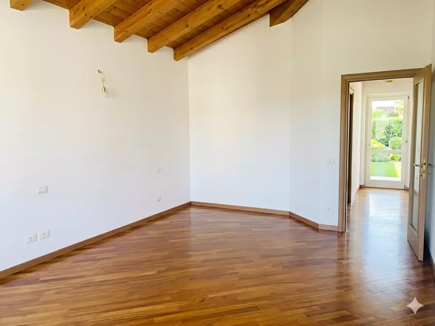 Immagine 9 di Appartamento in vendita  in Via Torino a Trebaseleghe