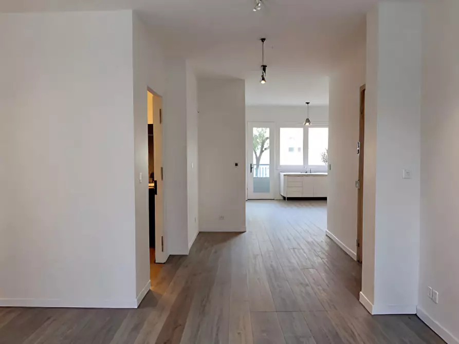 Immagine 4 di Appartamento in vendita  in Via Ugo Bassi a Treviso