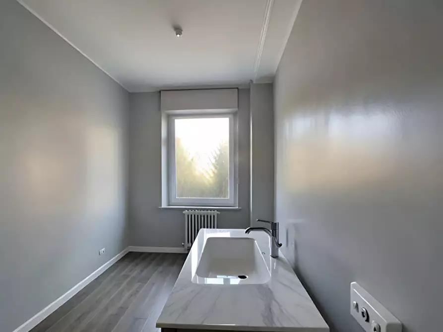 Immagine 9 di Appartamento in vendita  in Via Ugo Bassi a Treviso