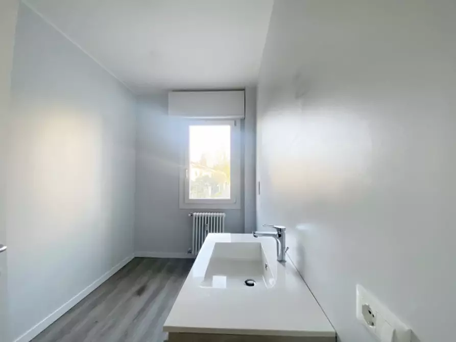 Immagine 22 di Appartamento in vendita  in Via Ugo Bassi a Treviso