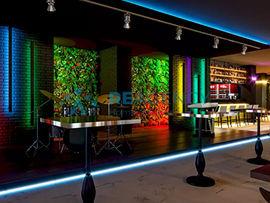 Immagine 2 di Attività commerciale in vendita  a Torri Di Quartesolo