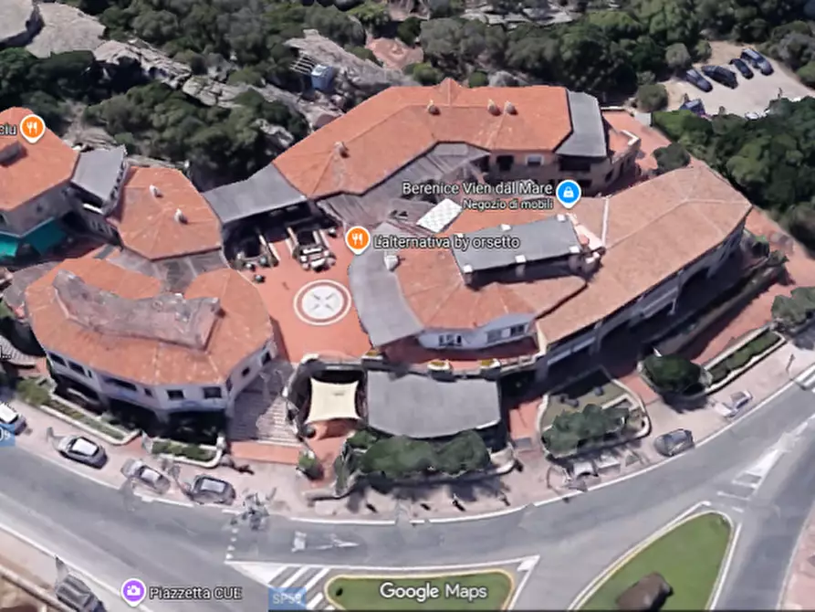 Immagine 1 di Ufficio in vendita  a Arzachena