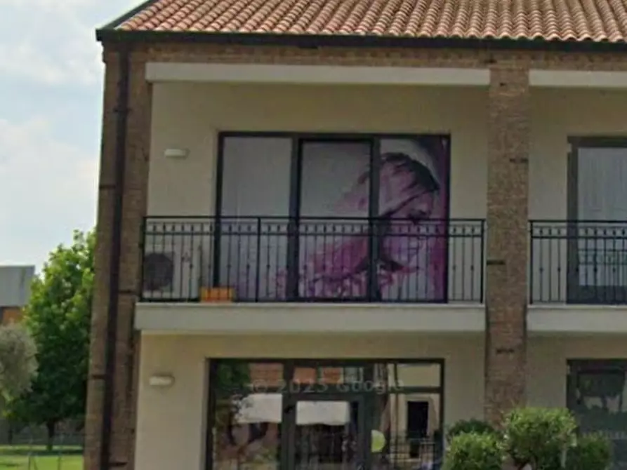 Immagine 1 di Negozio in affitto  in Via granze 3b a San Pietro Viminario