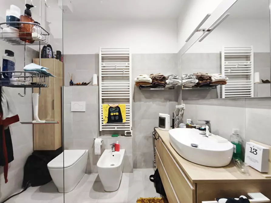 Immagine 26 di Appartamento in vendita  in Via Laura Bassi Veratti a Bologna