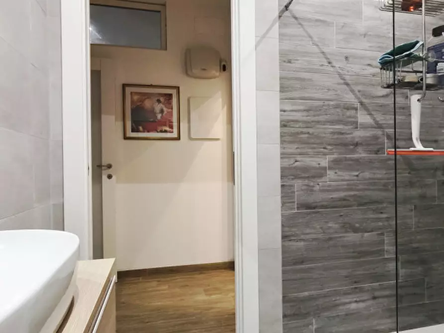 Immagine 28 di Appartamento in vendita  in Via Laura Bassi Veratti a Bologna