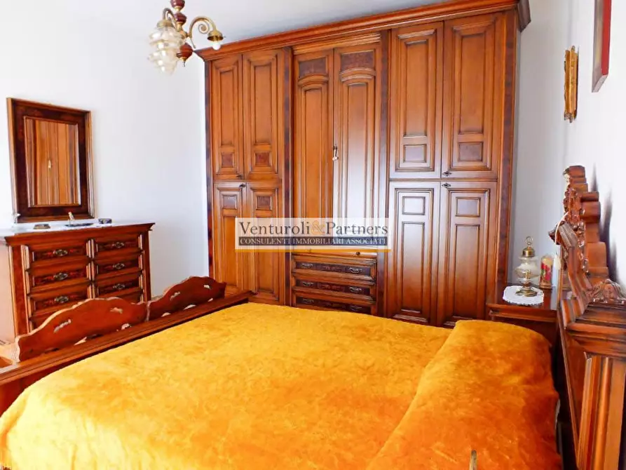 Immagine 7 di Villa in vendita  in Via Pratomaggiore a Desenzano Del Garda