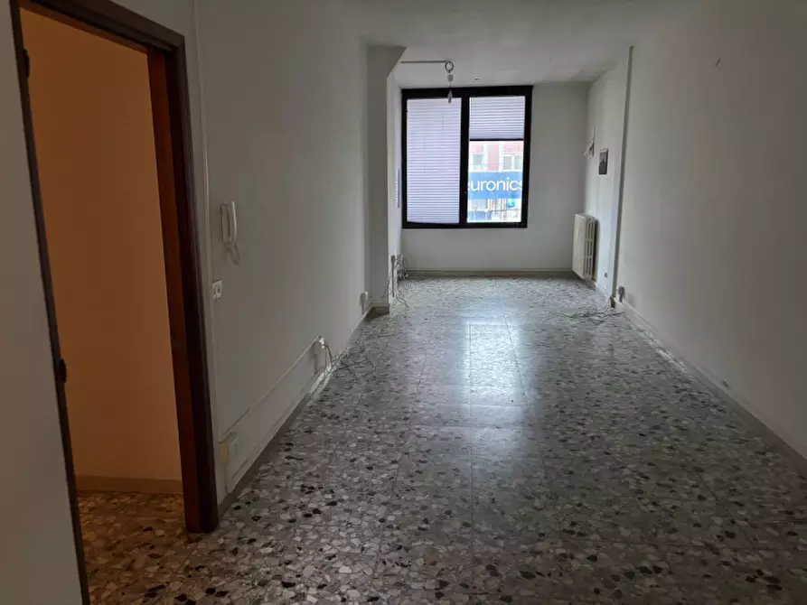 Immagine 3 di Ufficio in affitto  in VIA DI NOVOLI a Firenze