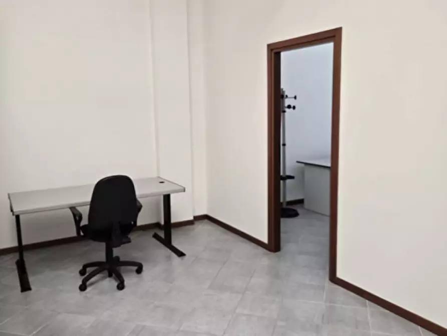 Immagine 12 di Ufficio in affitto  in Via Golfo dei Poeti, 1 a Parma